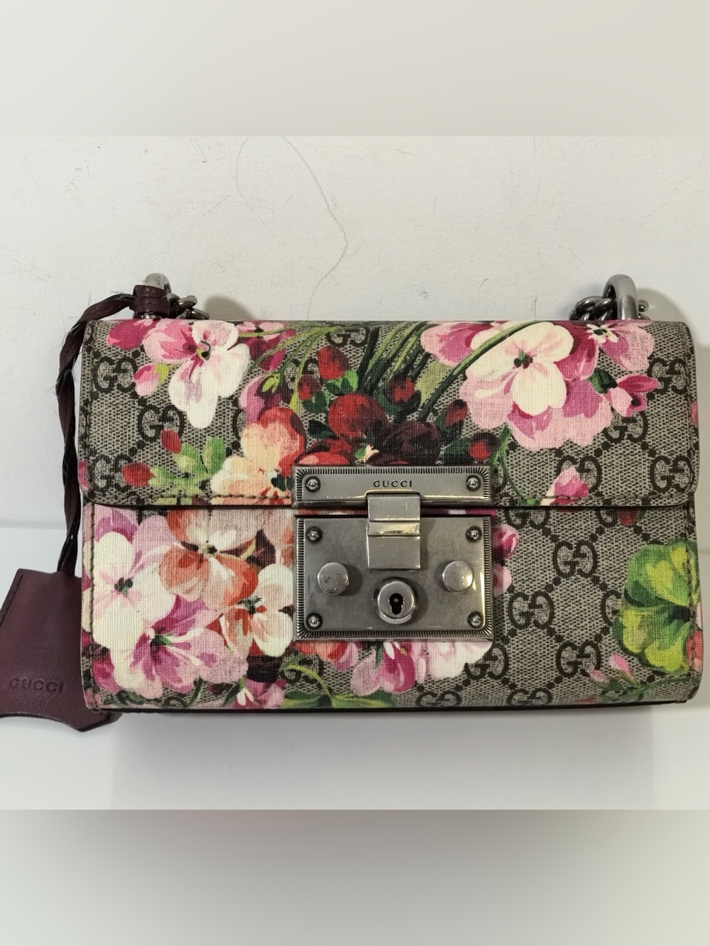 Pre-Owned Gucci Padlock Mini Blooms GG Supreme Bag